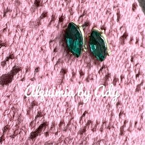 Jewel tone emerald green zirconia stud earrings 8mm